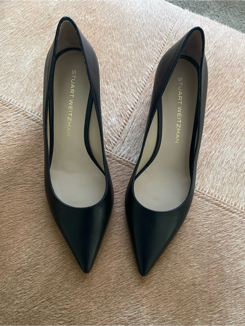 Stuart Weitzman Black Pointed-Toe Leather Pumps